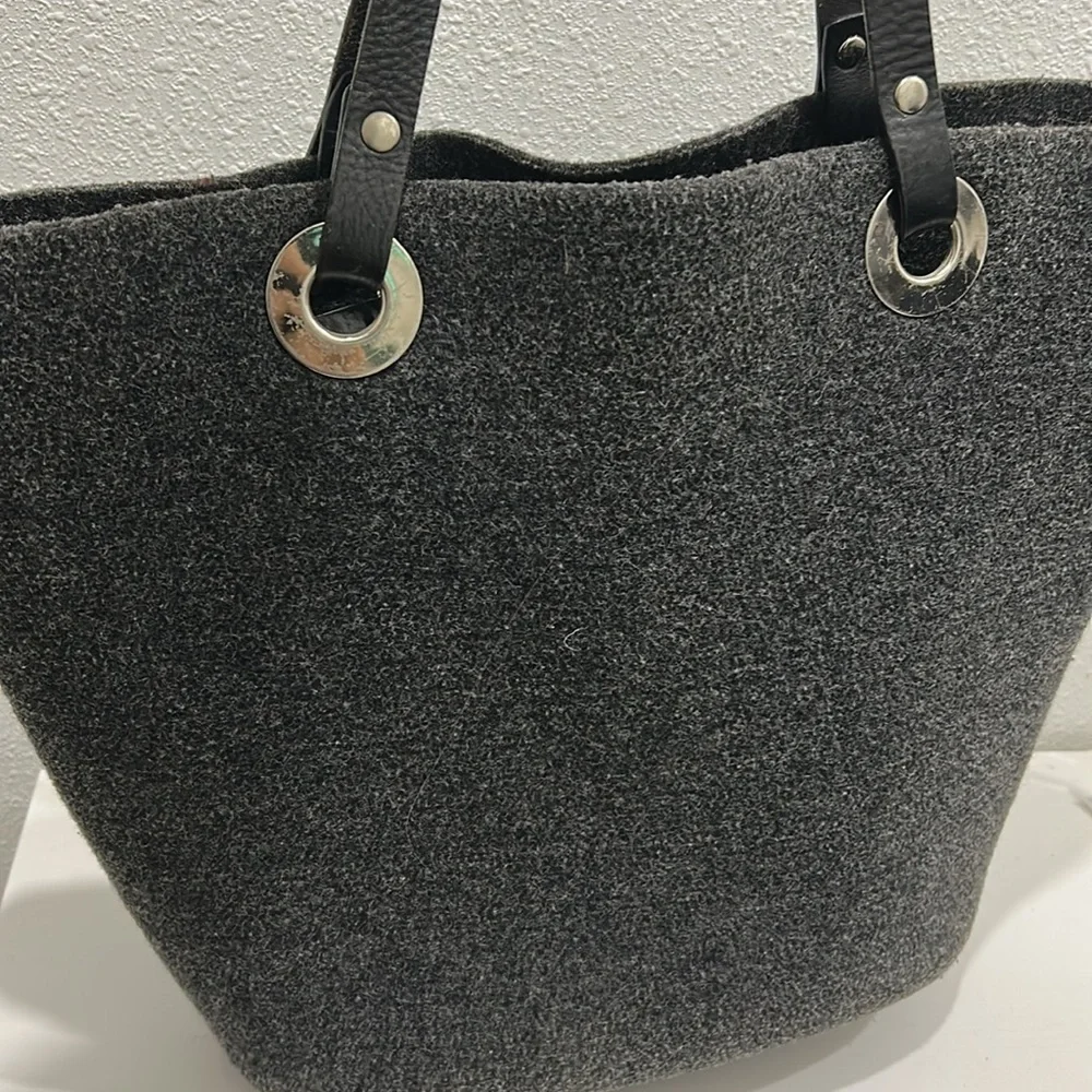 Banana Republic Y2K Wool Large Tote Bag with Leather Straps - Picture 10 of 14